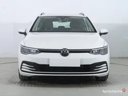 Biały Używany 2022 VW Golf VIII Kombi | 74 999 zł (Uczciwa cena)