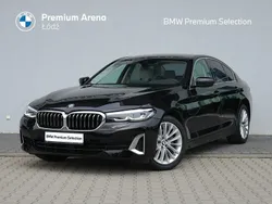 Czarny (metalik) Używany 2021 BMW 520 Sedan/Limuzyna | 154 900 zł (Dość drogi)