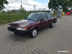 Wiśniowy Używany 1988 Toyota Camry Sedan/Limuzyna | 19 900 zł