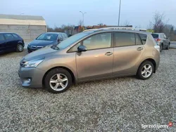 Beżowy Używany 2016 Toyota Verso Minivan | 56 900 zł (Dość drogi)