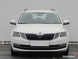 Biały Używany 2019 Skoda Octavia Kombi | 56 999 zł (Uczciwa cena)