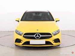 Żółty Używany 2019 Mercedes A180 Hatchback | 94 999 zł (Uczciwa cena)