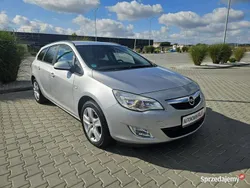 Srebrny Używany 2012 Opel Astra Kombi | 19 900 zł (Dobra cena)