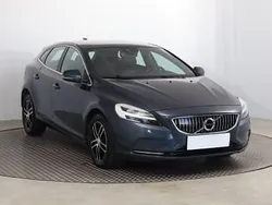 Szary Używany 2016 Volvo V40 Kombi | 43 999 zł