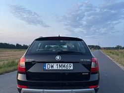 Używany 2016 Skoda Octavia Scout 4x4 | 42 000 zł (Dobra cena)