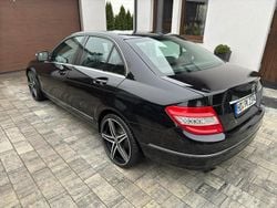 Czarny Używany 2008 Mercedes C180 Sedan/Limuzyna | 31 900 zł (Uczciwa cena)
