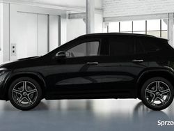 Czarny Nowe 2025 Mercedes GLA180 SUV | 162 010 zł