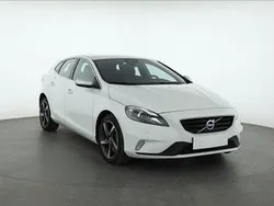 Biały Używany 2015 Volvo V40 Kombi | 59 999 zł (Uczciwa cena)
