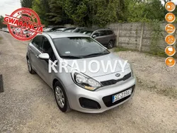 Srebrny Używany 2015 Kia Rio 2 Hatchback | 19 900 zł (Super Cena)