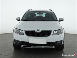 Biały Używany 2015 Skoda Octavia Kombi | 47 999 zł (Uczciwa cena)