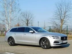 Srebrny (metalik) Używany 2017 Volvo V90 Kombi | 86 666 zł (Drogi)