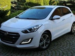 Biały Używany 2015 Hyundai i30 Hatchback | 39 600 zł (Uczciwa cena)