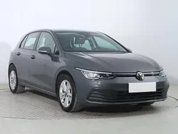 Szary Używany 2021 VW Golf VIII Hatchback | 59 999 zł (Uczciwa cena)
