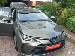 Złoty (metalik) Używany 2020 Toyota Corolla Comfort Sedan/Limuzyna | 59 901 zł (Uczciwa cena)