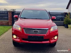 Czerwony Używany 2011 Toyota RAV4 SUV | 42 900 zł (Dobra cena)