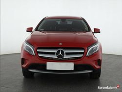Czerwony Używany 2016 Mercedes GLA180 SUV | 57 999 zł