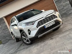 Biały Używany 2019 Toyota RAV4 Hybrid SUV | 114 900 zł (Uczciwa cena)
