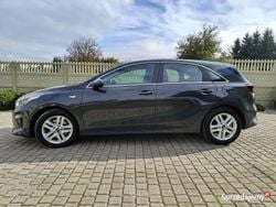 Grafitowy Używany 2018 Kia Ceed Vision Hatchback | 49 500 zł (Dość drogi)