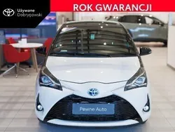 Biały Używany 2018 Toyota Yaris Hybrid Hatchback | 65 850 zł (Dość drogi)