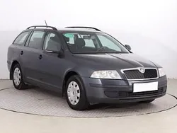 Szary Używany 2011 Skoda Octavia Kombi | 17 999 zł (Uczciwa cena)