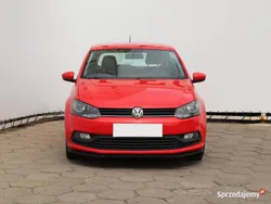 Czerwony Używany 2017 VW Polo Hatchback | 31 999 zł (Uczciwa cena)