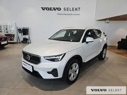Biały Używany 2024 Volvo XC40 SUV | 164 900 zł (Uczciwa cena)