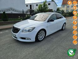 Biały Używany 2009 Opel Insignia Sedan/Limuzyna | 25 499 zł (Uczciwa cena)
