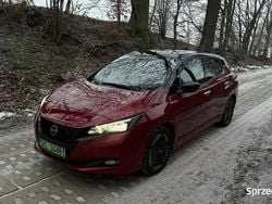 Bordowy Używany 2022 Nissan Leaf Hatchback | 89 999 zł (Uczciwa cena)