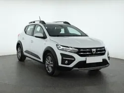Biały Używany 2022 Dacia Sandero Hatchback | 53 999 zł (Uczciwa cena)