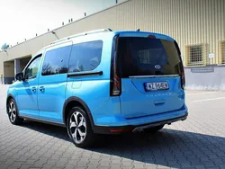 Inny (metalik) Używany 2022 Ford Tourneo Connect Minivan | 89 990 zł