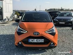 Pomarańczowy Używany 2019 Toyota Aygo Hatchback | 39 900 zł (Uczciwa cena)