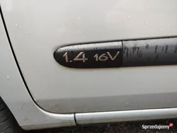 Srebrny Używany 2002 Renault Clio II Hatchback | 3900 zł (Uczciwa cena)