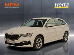 Biały Używany 2021 Skoda Scala Ambition Hatchback | 52 300 zł (Uczciwa cena)