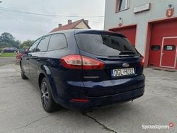 Niebieski Używany 2011 Ford Mondeo Kombi | 14 300 zł (Uczciwa cena)