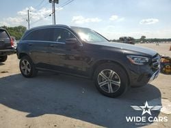 Czarny (metalik) Używany 2021 Mercedes GLC300 SUV | 81 000 zł
