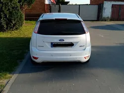 Biały Używany 2010 Ford Focus Hatchback | 11 500 zł (Uczciwa cena)