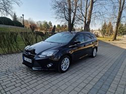Czarny (metalik) Używany 2014 Ford Focus Titanium Kombi | 25 999 zł (Uczciwa cena)