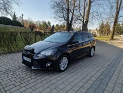 Czarny (metalik) Używany 2014 Ford Focus Titanium Kombi | 25 999 zł (Uczciwa cena)