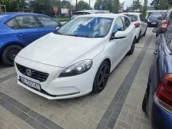 Biały Używany 2013 Volvo V40 Kombi | 34 500 zł (Uczciwa cena)