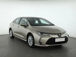 Złoty Używany 2022 Toyota Corolla Sedan/Limuzyna | 71 999 zł (Uczciwa cena)