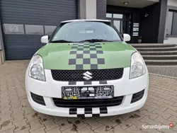 Biały Używany 2009 Suzuki Swift Hatchback | 13 900 zł (Uczciwa cena)