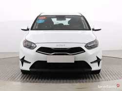 Biały Używany 2022 Kia Ceed Kombi | 52 999 zł (Uczciwa cena)