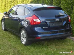 Granatowy Używany 2012 Ford Focus Titanium Hatchback | 19 900 zł (Uczciwa cena)