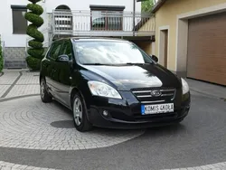 Czarny Używany 2009 Kia Ceed 2 Hatchback | 14 900 zł (Dobra cena)