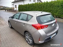 Używany 2014 Toyota Auris Hybrid | 44 000 zł (Uczciwa cena)