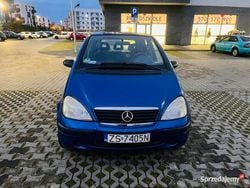 Niebieski Używany 2000 Mercedes A170 Hatchback | 4300 zł (Dość drogi)