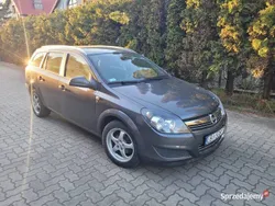 Grafitowy Używany 2010 Opel Astra Sedan/Limuzyna | 12 500 zł (Uczciwa cena)