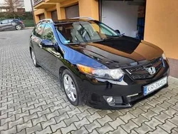 Czarny Używany 2010 Honda Accord Kombi | 36 800 zł (Uczciwa cena)