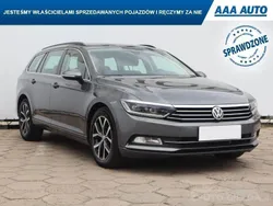 Szary Używany 2016 VW Passat | 54 999 zł (Dobra cena)