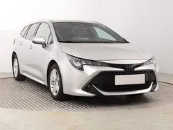 Srebrny Używany 2019 Toyota Corolla Kombi | 44 999 zł (Dość drogi)